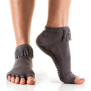 AREBESK Fringe Open Toe Grip Socks MED NWT